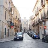 Santa Maria degli Angeli si trova in via Boemondo, stradina che collega il Castello Normanno Svevo alla Prefettura...